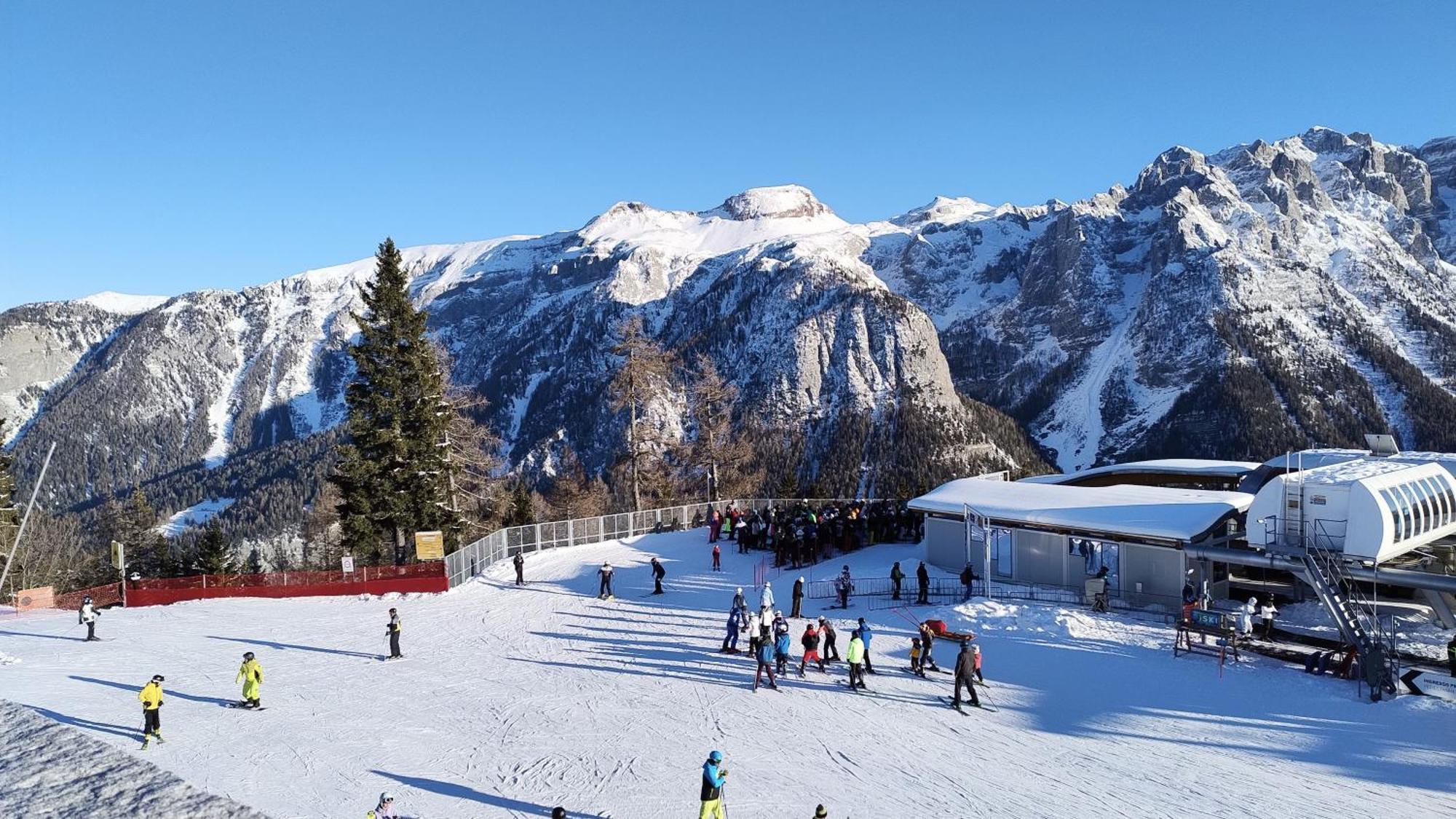 Ale 1206, Marilleva 1400 Accesso Diretto Alle Piste Extérieur photo